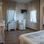 Antica Dimora Stucky B&B