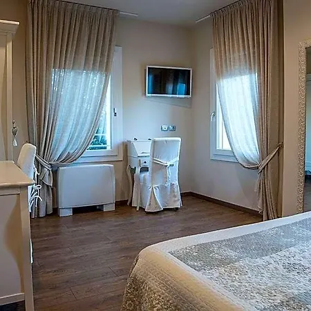 Antica Dimora Stucky 4*