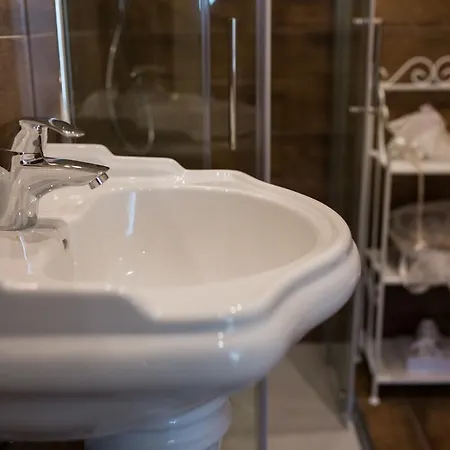 Bed & Breakfast Antica Dimora Stucky 4*